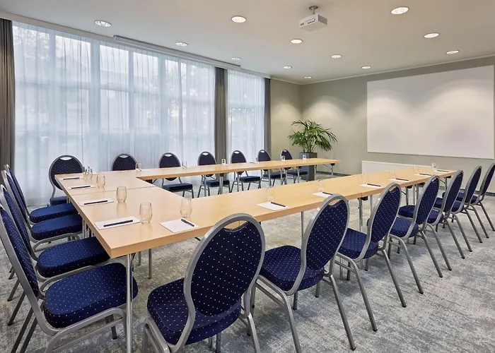 Courtyard By Marriott