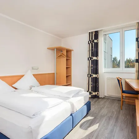 Courtyard By Marriott