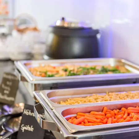 Courtyard By Marriott 4*