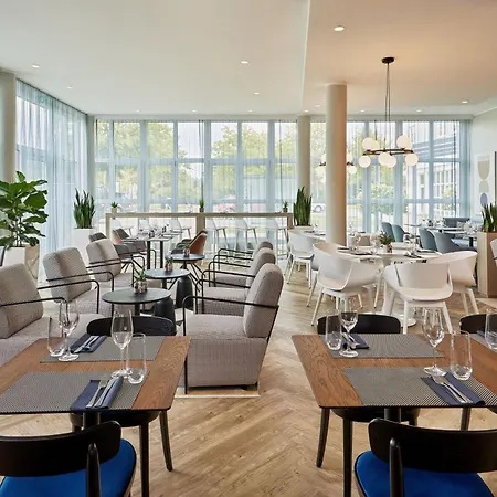 Отель Courtyard By Marriott Дортмунд