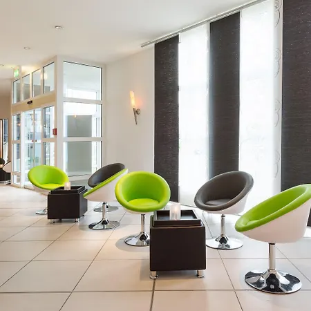 Courtyard By Marriott 4*