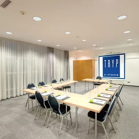 Courtyard By Marriott 4*