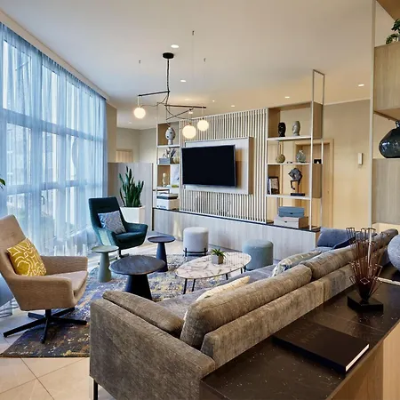 Courtyard By Marriott 4*