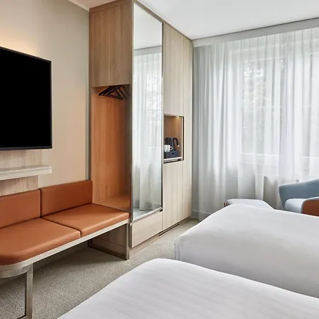 Courtyard By Marriott 호텔