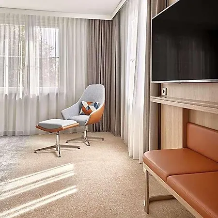 Courtyard By Marriott