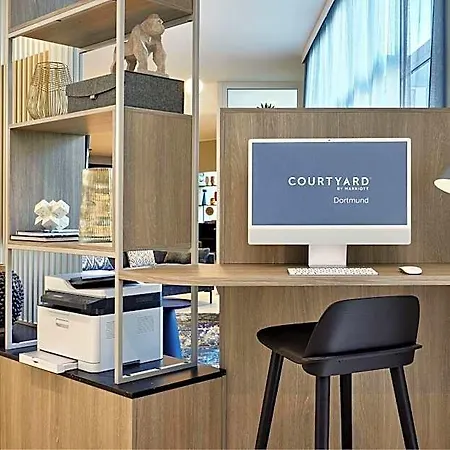 Courtyard By Marriott Hotel
