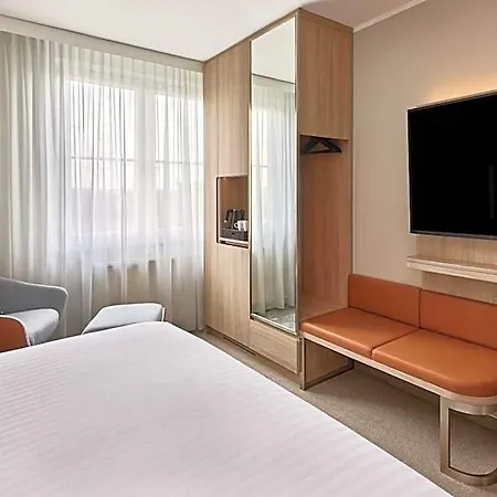 Courtyard By Marriott Hotel