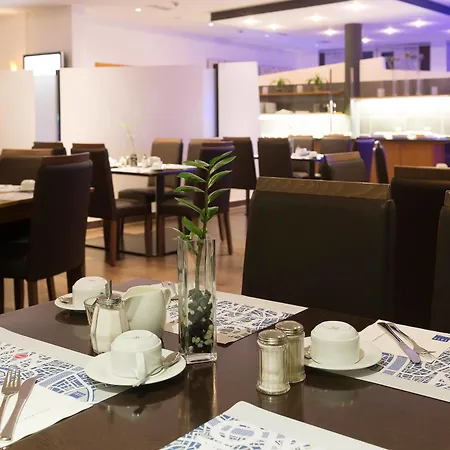 Courtyard By Marriott 4*