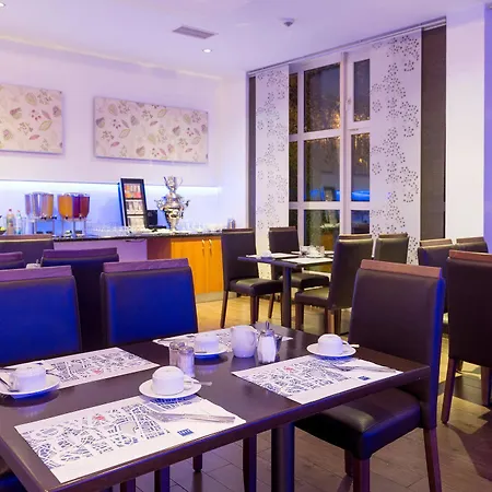 Courtyard By Marriott Отель 4*