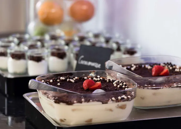 Courtyard By Marriott Hotel